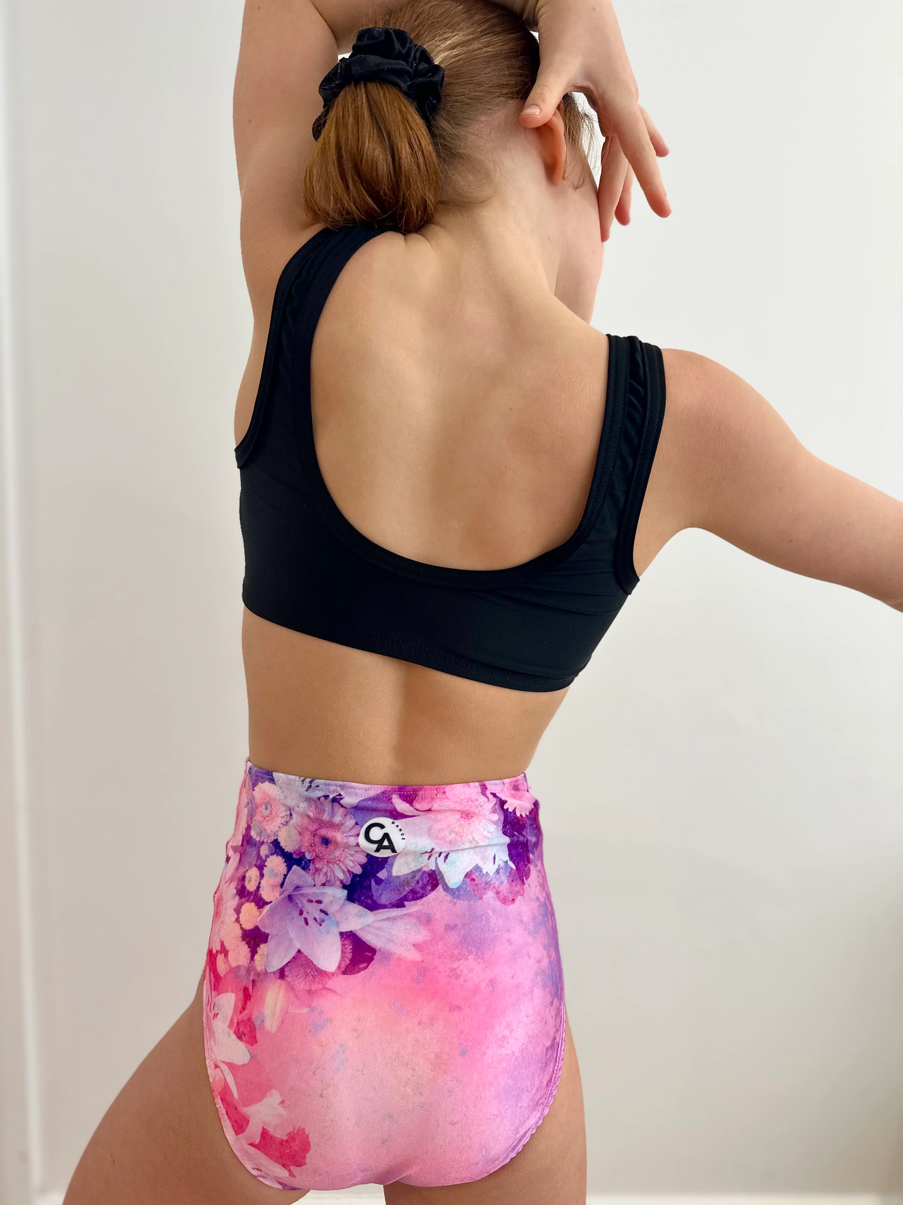 Onyx Scoop Crop - Image 2